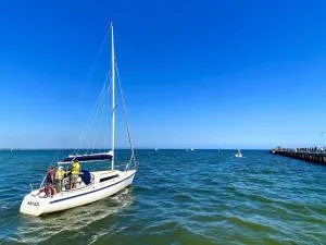 Beach Rd Kids & Pet Friendly Free Parking - Mentone