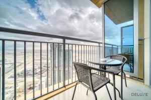 Elegant 1BR at Harbour Views Tower 1 by Deluxe Holiday Homes