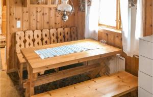 2 Bedroom Lovely Home In Sörsjön