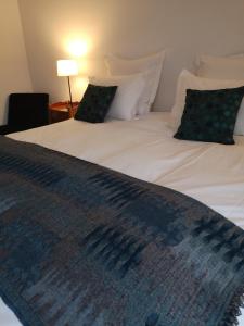 B&B / Chambres d'hotes Les Enclos Bed and Breakfast a 4 mn de Chantilly : photos des chambres