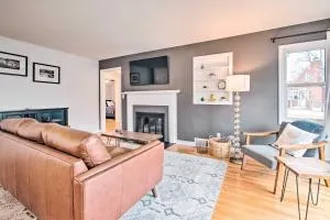 Pet-Friendly Uptown Normal Home Steps to ISU - Minonk