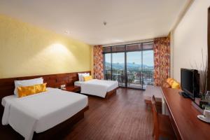 Karon Phunaka Resort