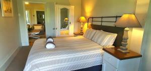 Old Schoolmasters Cottage on the Barrington River