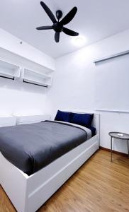 Beacon Executive Suites #Georgetown #RoofTopPool #23A