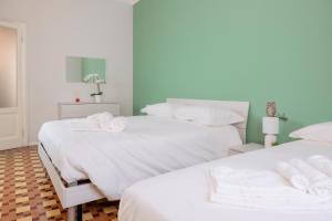 San Siro metro - City Life - Red Diamonds