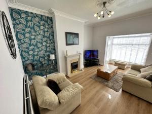 Spacious one bedroom apartment in central location - 4hvězdičkové hotely ve městě Lytham St Annes