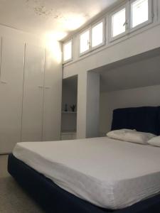 Sestri AR122 Executive Penthouse