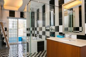 Phòng 4 người Nhìn ra cảnh Núi non (Quadruple Room with Mountain View)