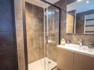 Appartement moderne avec balcon et parking à Chamonix - FR-1-343-220