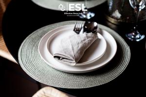 Elegant Apartment on Historic Cobbled High St Shrewsbury Town Centre