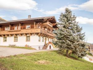 Apartment in Mittersill near KitzSki Lift
