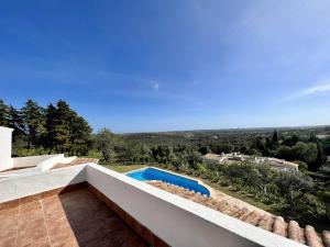 Portimão Bellevue Villa With Pool by Homing