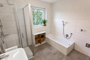 Große COZY 3-Zi-Whg mit Balkon Nähe Europa Park und Rulantica