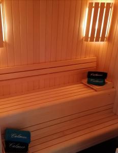 Sejours chez l'habitant Chambre avec Spa et Sauna privatises : photos des chambres