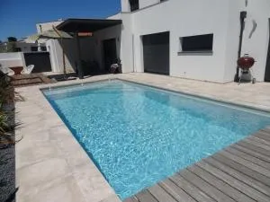 Villa moderne dans quartier calme - Théza