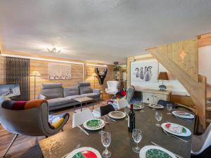 Duplex lumineux skis aux pieds avec accès piscine et parking - FR-1-566-48