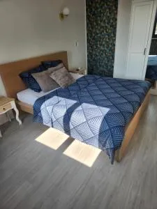 LOCATION T2 - 热莫扎克