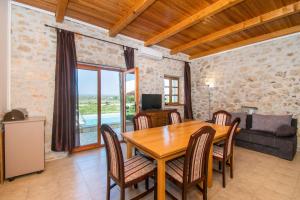 House Stone Curlew 3