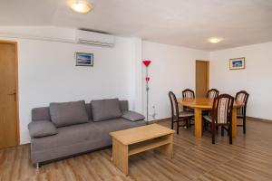 House Stone Curlew 4