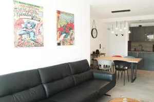 Marvel-Apartment - für Freunde & Familien, stadtnah, Parkplatz, E-Ladestation, Gitterbox für Fahrräder, Fitnessstudio, digitale Gästemappe mit Restaurant- und Unternehmenstipps - Mülheim-Kärlich