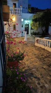 Cabaña 41, aldea Doradal Santorini Colombiano