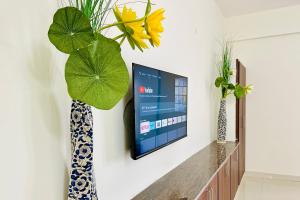 Tirupati Homestay- PRIDE Free Breakfast - Premium 3BHK AC - Flyover to Alipiri gate - WiFi - Android TV - Ragunatha Resorts - Easy access to visitTemples