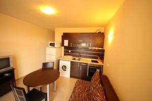 Menada Green Hills Apartments