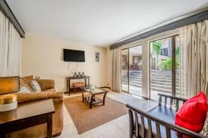 The Cove #15 - Nuevo Colón