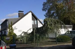 艾尔米尼斯旅馆 - 梅尔布施