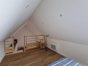 Apartment in Brittany near Sandy Beaches