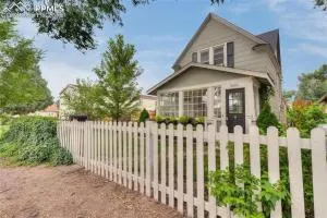 The Historic Blue Bird Cottage - Papeton
