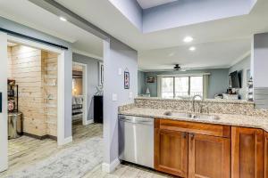 Great Golf Views King 2 Queens Sleeper Sofa Bikes & Beach Gear included