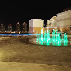Luxury Apartment by the Sea with Amazing Amenities at Pearl Qatar