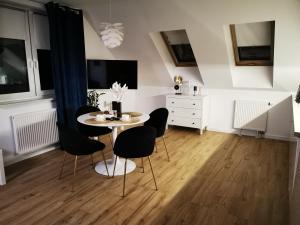 Złoty Apartament - Okrzei z miejscem parkingowym, dostęp 24H, Klimatyzacja