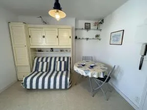 Studio agréable à 20m de la plage - 2 personnes - FR-1-224C-83 - 山地圣母村