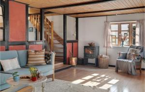 2 Bedroom Nice Home In Harpelunde