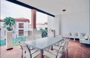 Apartamento familiar con JARDIN y TERRAZA Privada