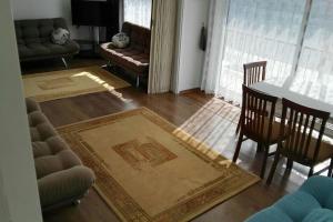 Uysal Suite and Loft Seaside