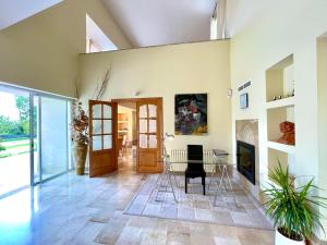 Confortable Chalet con piscina