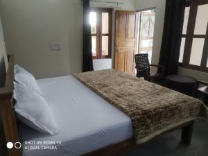 Aryan Camp - RiverView Farmstay, Panna Tiger Reserve, Madla