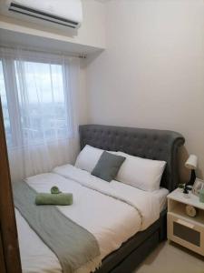 Comfy 1BR Coast Residences Condo Near CCP PICC + Manila Bay view