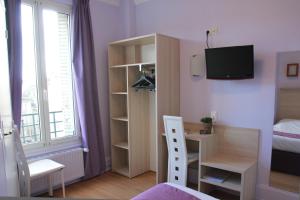 Hotels Hotel De La Cathedrale : photos des chambres