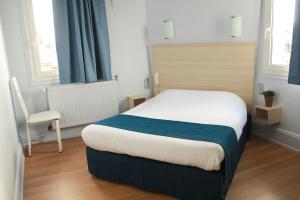 Hotels Hotel De La Cathedrale : photos des chambres