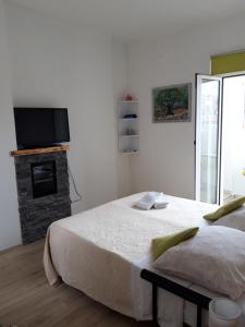 Rooms And Apartment Stambuk II