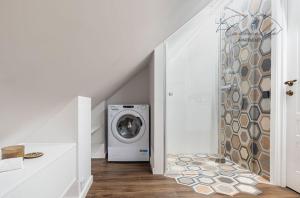 Spacious sky Carmelite apartment