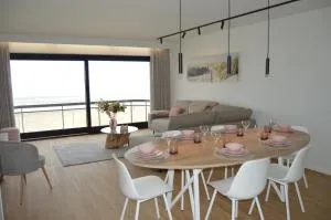 Zeezicht vanop het 6 de verdiep - Oostduinkerke-Bad