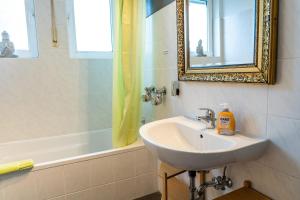 Fewo Art City-Studio Kassel 7, groß, modern, citynah, kostenfreie Parkplätze, Süd-Balkon, ruhig, Herkulesblick, voll ausgestattet