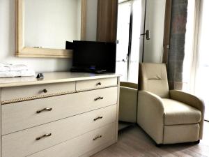 Sole tra i pini - foresteria lombarda