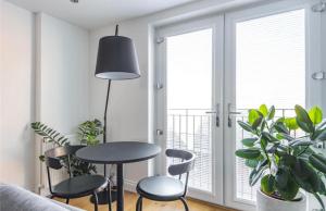 No.1 Universal House - Double Bedroom Apartment