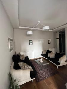 DELUXE Apartment Newsky with terrace